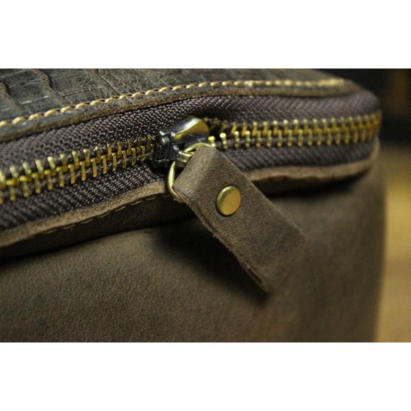 Тонкие женщины дам больших неподдельных кожаных людей рюкзака ноутбука