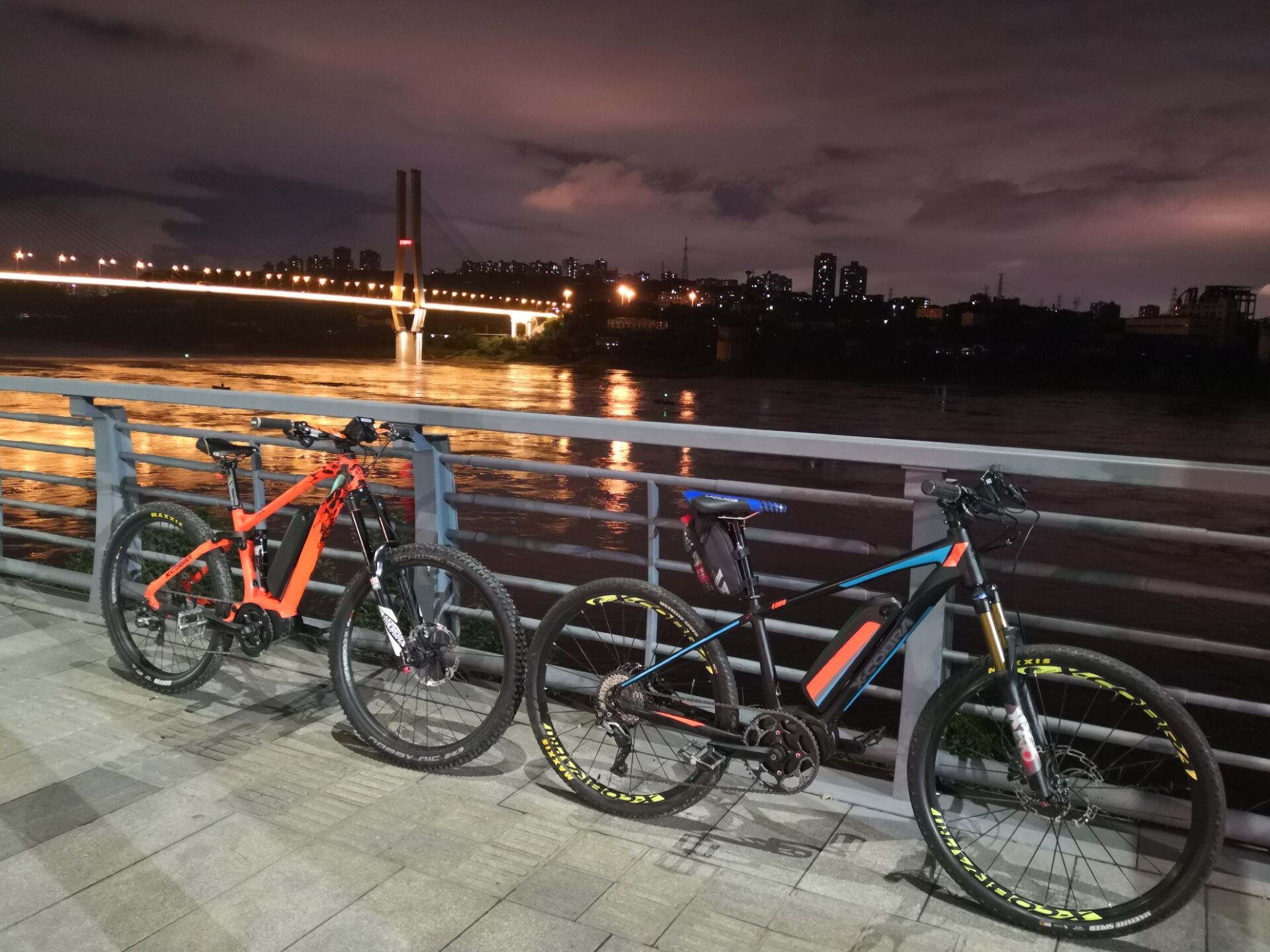 250 Вт электровелосипед с средним приводом, 350 Вт горный велосипед Emtb Hardtail Ebike