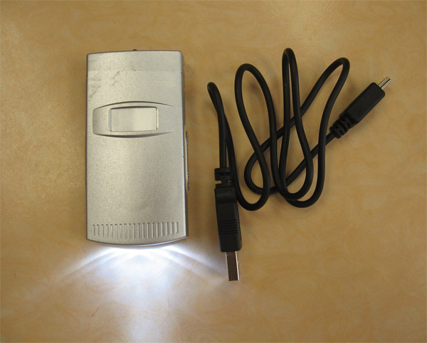 Emergency Solar Charger With Torch 