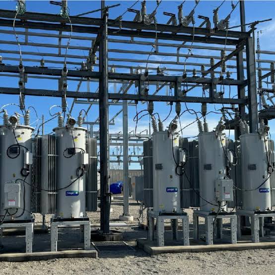Medium Voltage Step Voltage Regulator