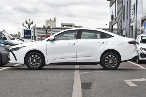 Electric Vehicles Geely Atlas G6 Model Brand New 410KM 136hp Pure Electric