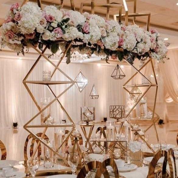 ZT-535 Saixin triângulo ouro metal florista para peças centrais da mesa de casamento