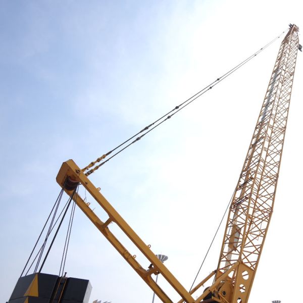 Pre Owned Crawler Crane with 1.2 Km/h Travel Speed 800mm Crawler Width and 9-18 Meters Fixed Jib Boom
