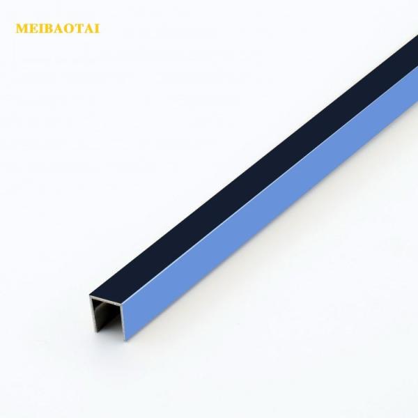 A decoração de aço inoxidável U da guarnição da telha de 10FT dá forma à cor de prata dourada preta azul de U6 U8