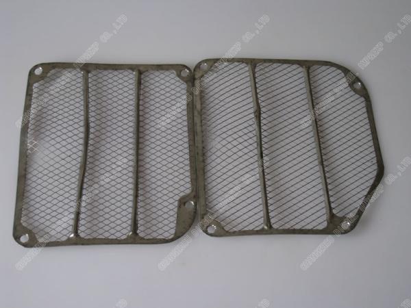 S195 Radiateur Net Parties de moteur diesel utilisées dans le radiateur Bon emballage 2 pièces par jeu