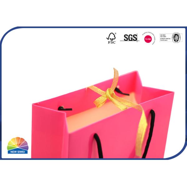 Сумка подарка бумаги слоения лоска с веревочками нейлона украшения ленты