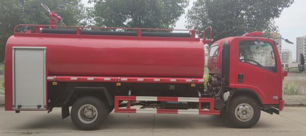 Caminhão de bombeiros de resgate aquático ISUZU 190HP 4x2 8 toneladas para combate a incêndio
