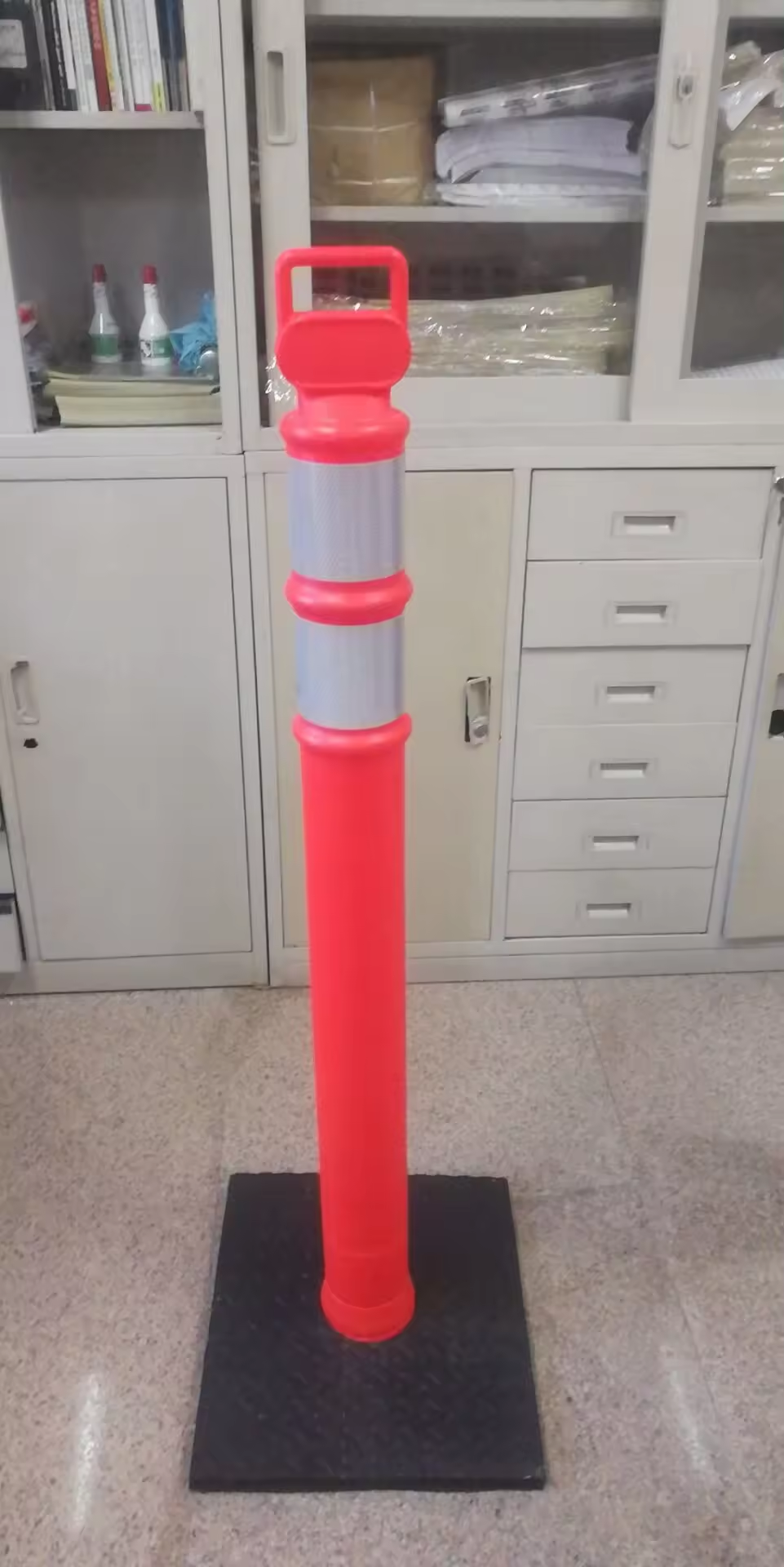 Flexible Road Safety Traffic Bollard with Top Post for Parking and Traffic Control