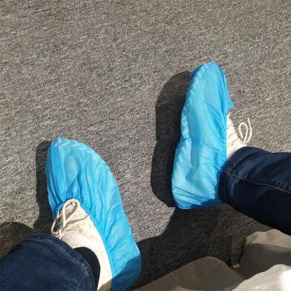 Non Woven Fabric Disposable Shoe Covers 35gsm Anti Skid Blue Ecofriendly For Wokers