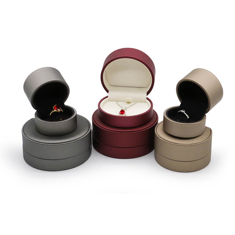 Round PU Leather Jewellery Box With Hinge Closure Storage Jewelry Gift Case