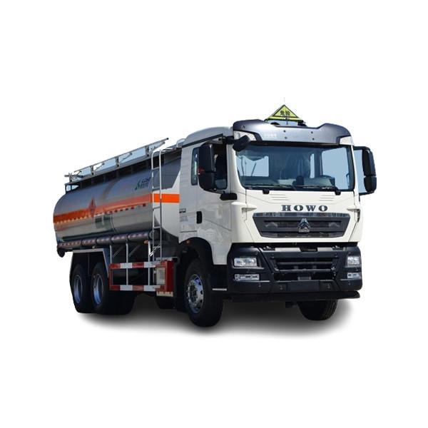 Caminhão-tanque de petróleo seguro e durável de 30 cv Capacidade do tanque para transporte de produtos petrolíferos