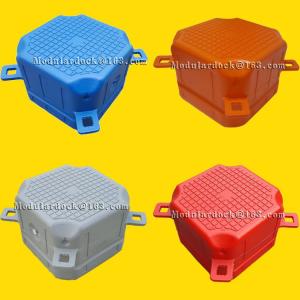 Modular floating pontoon