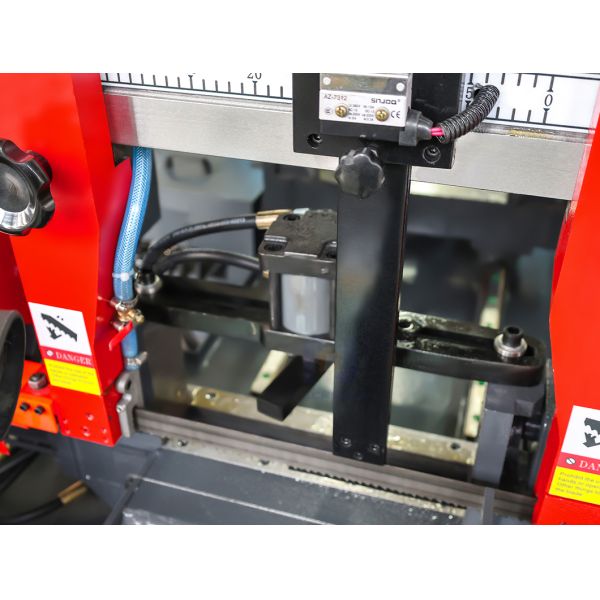 Horizontal Band Saw Machine GSK4230 Automatic Metal Cutting With Hydraulic Feeding