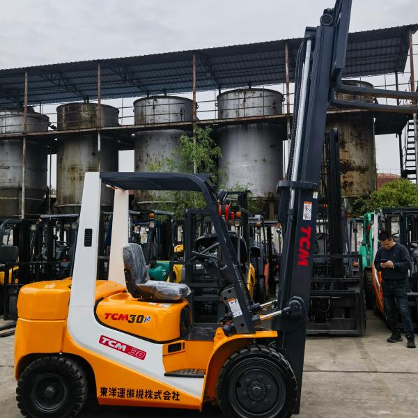 3000 kg Diesel Engine Forklift 3 Ton in Japan Original Komatsu TCM Toyota FD30 FD30T6