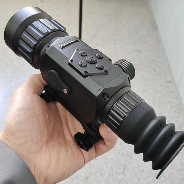 NVP8290 Handheld Thermal Imaging Infrared Night Vision scope for Outdoor Hunting and Total Darkness Observation