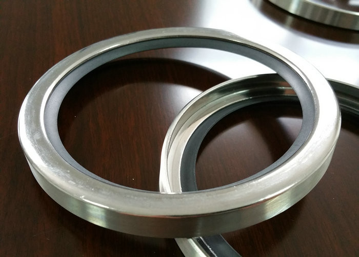 PTFE Oil Seal with Stainless Steel 304 and PTFE Carbon for Low Friction Single or Double Lips Shaft Sealing