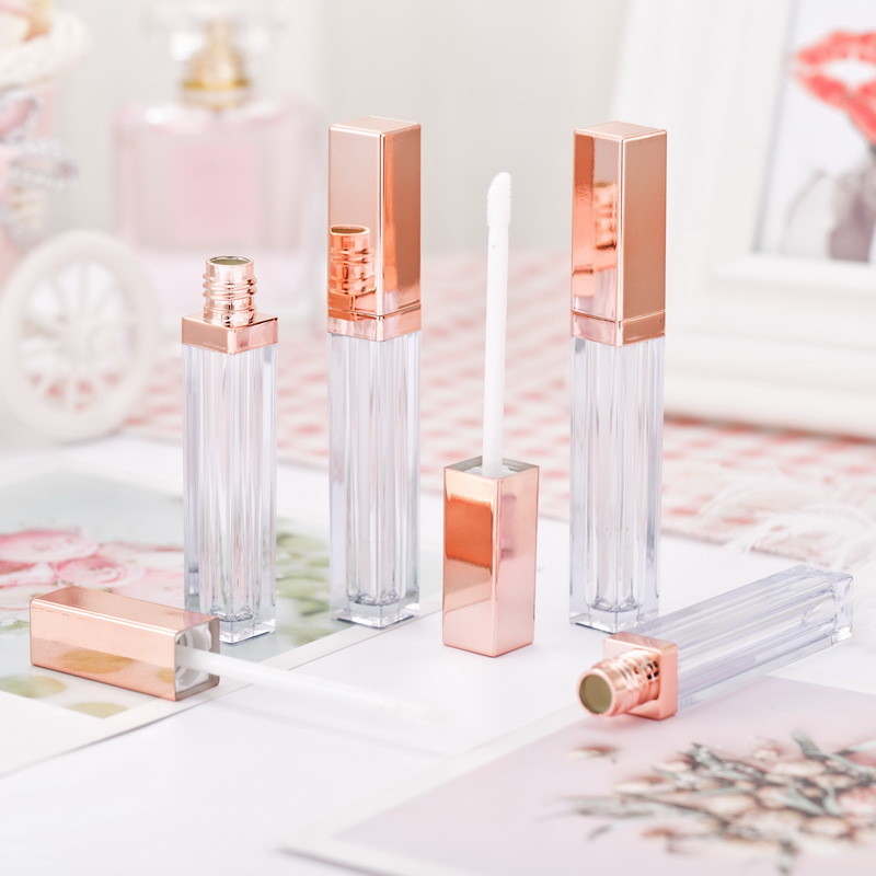 трубка лоска губы 5ml 7ml пустая с ODM OEM аппликатора щетки