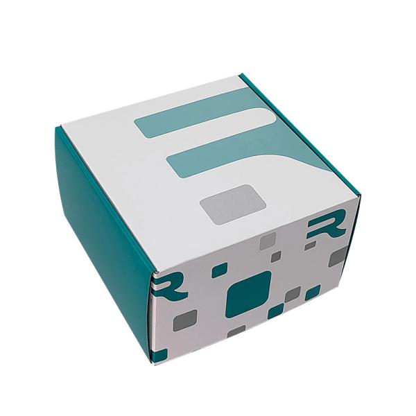 Tamaño personalizado Logotipo Cajas de envío de correo mixtas de color blanco y azul Cajas de correo corrugadas reciclables Kraft