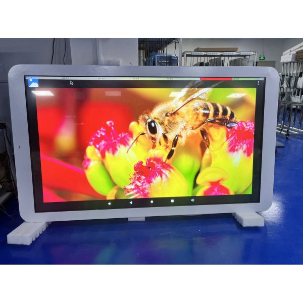 100 Inch 4K Outdoor Digital Signage with 3000Nits Brightness and IP65 Waterproof LCD TV