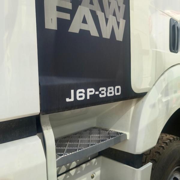 Professional Cement Mixer Truck for Building Contractors and 30 Day Return refunds