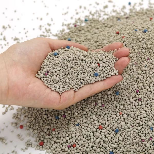 Natural Bentonite Cat Litter Odor Control Cat Litter Perfect for Litter Box Pet Cleaning Products