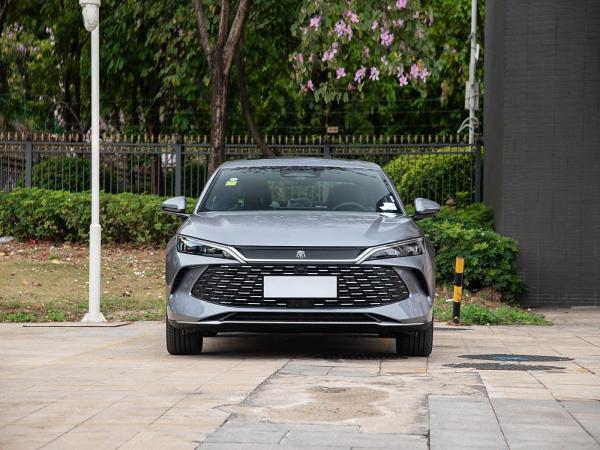 Geely 2025 DM-i Intelligent Driving Edition 80KM PHEV Sedan Popular Used Cars with VI Environmental Standards