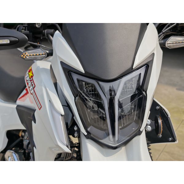 Motos todoterreno de 150cc de cuatro tiempos con freno de tambor trasero y amortiguadores invertidos