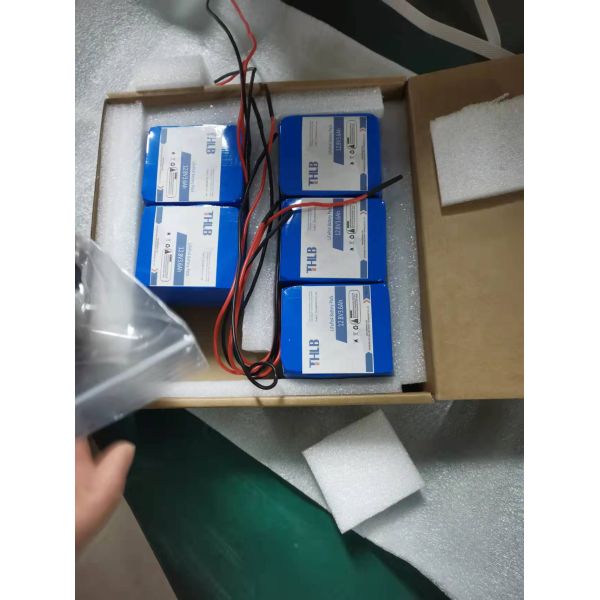 12.8V 3.6Ah 4Ah Solar Light Lithium Battery 26650 LiFePO4 Cylindrical