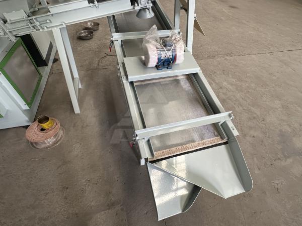 Scrap Copper Wire Recycling Machine Copper Radiator Scrap Copper Wire Granulator and Separator
