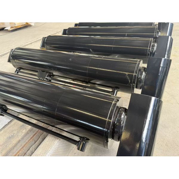 Single Acting High Tonnage Steel Agricultural Hydraulic Cylinder Hard Chrome Plated Piston Rod