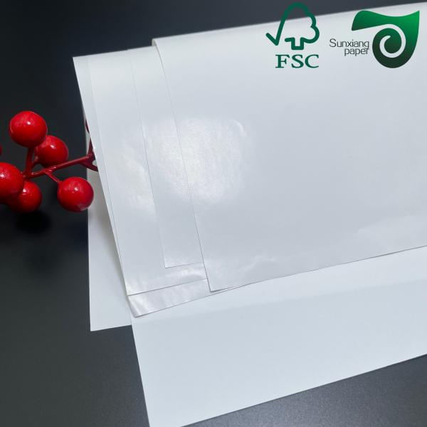 70 gms 90 gms FSC C1S Papel revestido brillante de 50 mm para la impresión de etiquetas