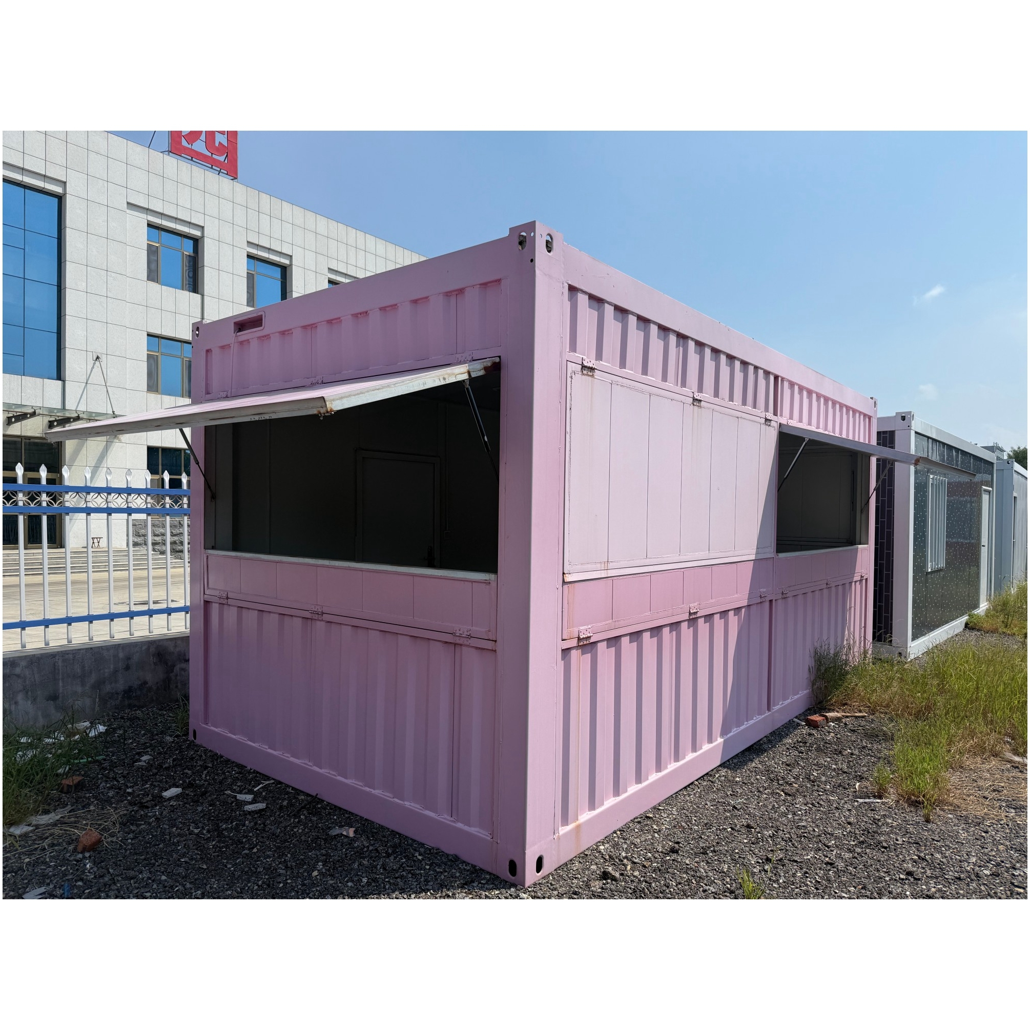 Customized Professional Eco-Friendly Foldable Container House Durable Comfortable Waterproof Feature for Workshop Application
