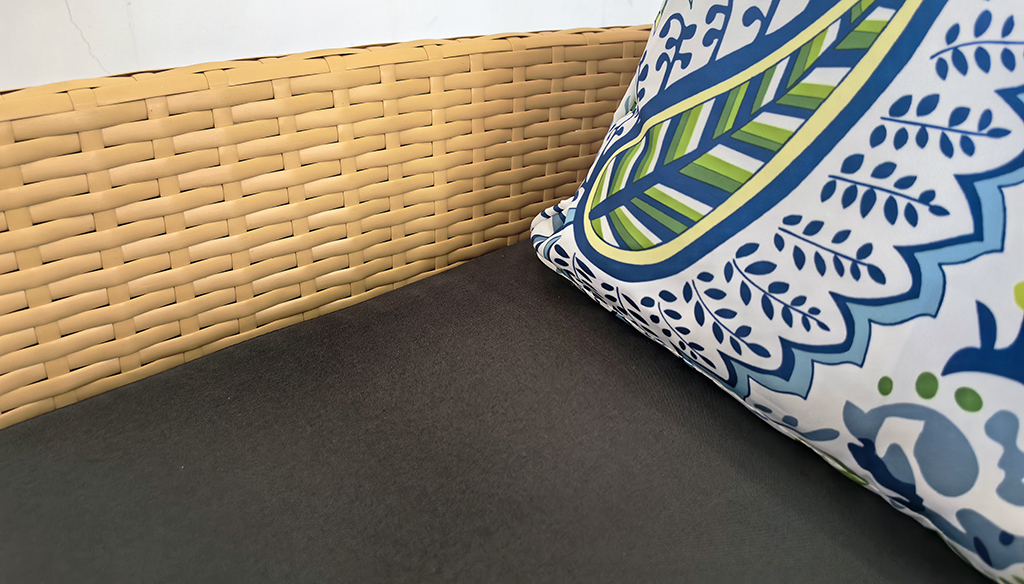 Wholesale 3 Piece Set with Cushions Poly Rattan Fresco Dining or Lounging in the Garden Small Size Table and Chairs