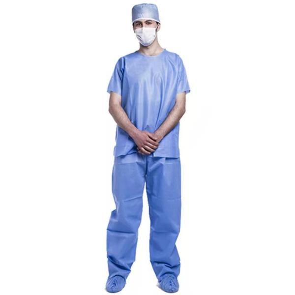 Vestido descartável cirúrgico plástico estéril médico do isolamento do CPE para o hospital