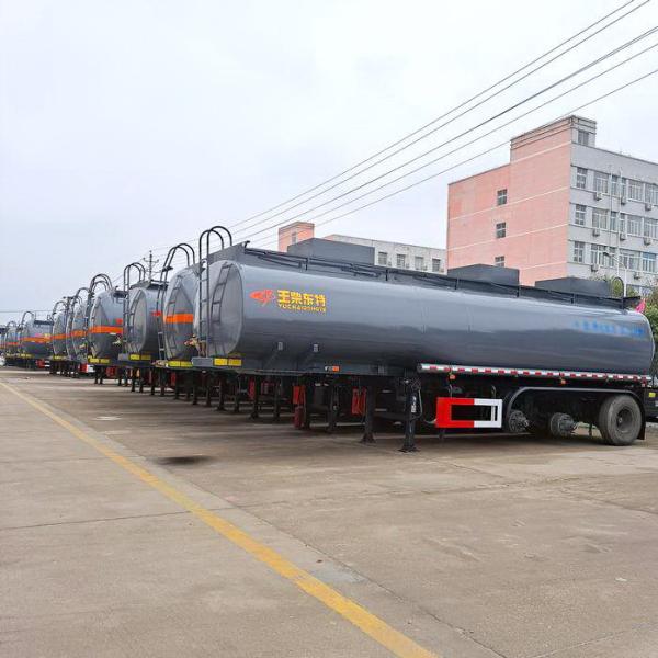 New Liquid Discharging Tanker Semi Trailer Water Tanker Trailer Oil Semi Trailer