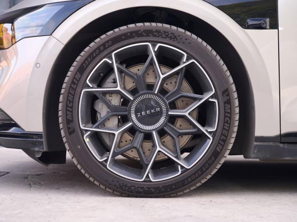 Electric Fuel Type ZEEKR 007 Four-Wheel Drive Version 75kwh EV Car Satisfaction Guarantee