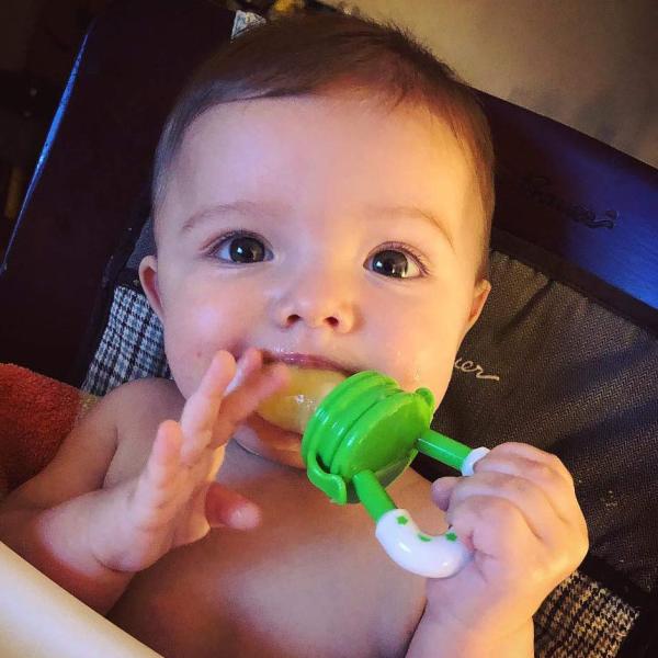 Baby Fresh Food Feeder 3 Pcs Fruit Silicone Nipple Teething Toy Reusable Aching Gums Pacifier Green