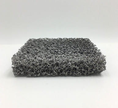 Silicon Carbide Foam Filter with Extreme Temperature Resistance, Exceptional Strength, and Superior Thermal Shock Resistance for Foundry Applications