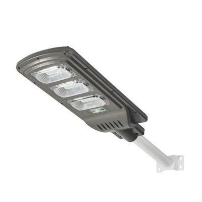 300W 400W 500W Lâmpada LED à prova d'água IP65 Lâmpada de rua solar com câmera de vigilância