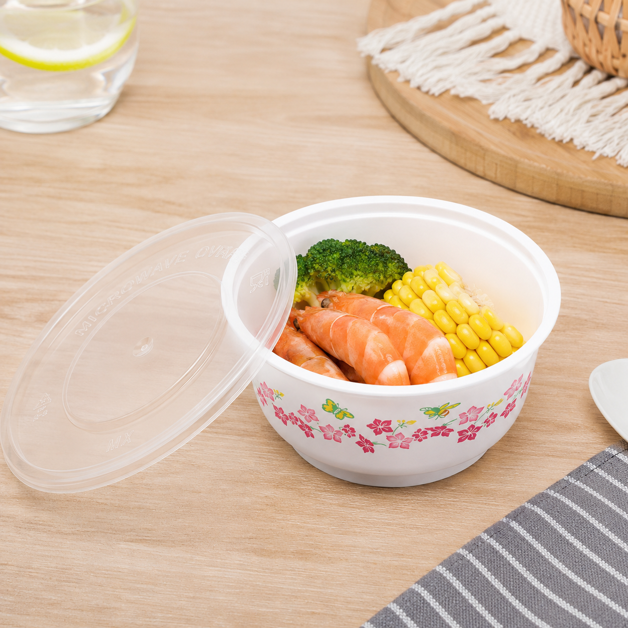 Japanese Style 360ml White PP Bento Soup Container Floral Lid for Meal Prep