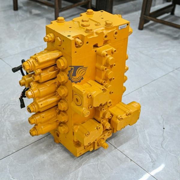Прочный клапан управления Komatsu PC200-8 723-46-23101 723-46-23103