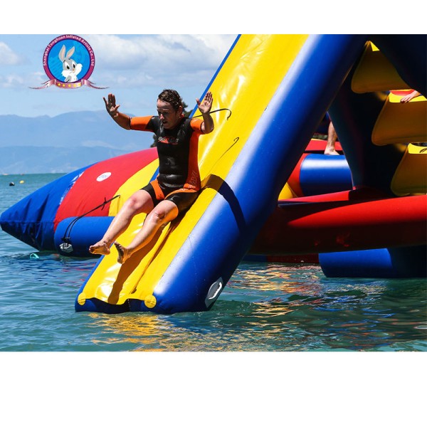 Shanghai Tonghuan Water Park Design Build Beach Inflatable Floating Water Park for Lakes River and Sea