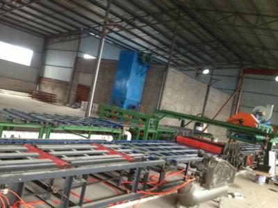Máquina do painel de sanduíche da parede do EPS com controles de guiamento altamente precisos da válvula de diminuição da pressão