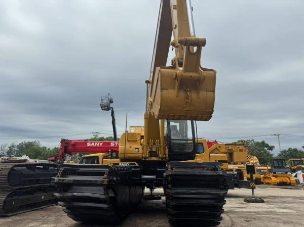 Used CAT 320CL Amphibious Excavator for Swamp and Dredging