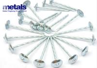 Nails de telhado galvanizados em quente com hastes suaves