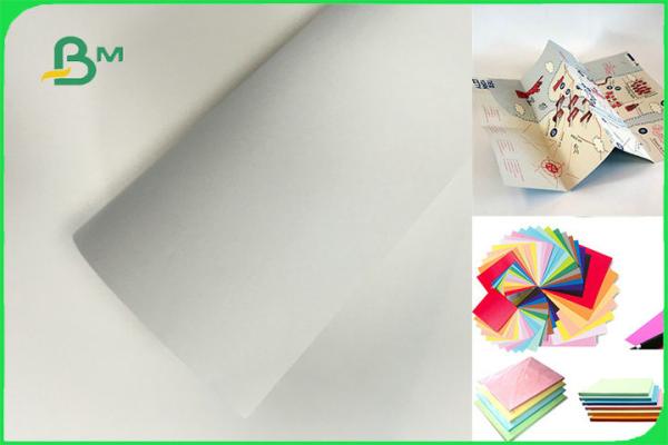 Papel bond sem revestimento de impressão deslocada de Woodfree da cor branca no rolo para o caderno