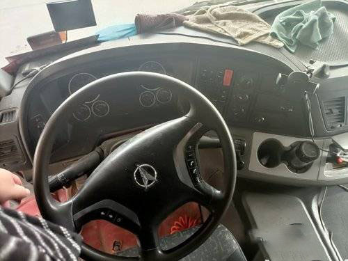 Used 2017 Beiben 500HP Tractor Head Truck 6X4 V3ET Euro 5