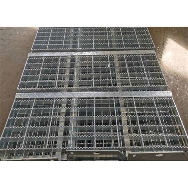Custom Heavy Duty Grating Supplier Galvanization Coat Metal Serrated Steel Grating