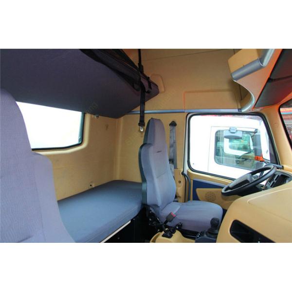CNHTC 6 × 4 SinotrukTractor Head Trucks With 10 Wheel  HOWO A7 Model 420HP