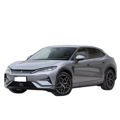 Experimente a emoção da corrida com a tração nas quatro rodas da BYD Song L e o teto solar panorâmico